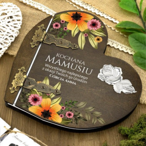 Drewniany album na zdjęcia z nadrukiem na 50 urodziny - Mamusiu