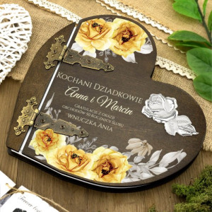 Drewniany album serce na 50 rocznicę ślubu - Kochani dziadkowie