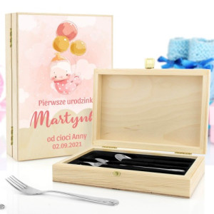 Sztućce dla dzieci z grawerem w drewnianym pudełku na roczek - Balony