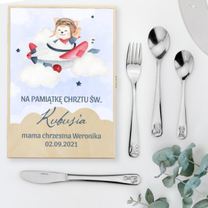 Sztućce dla dzieci z grawerem w drewnianym pudełku na chrzest - Samolocik