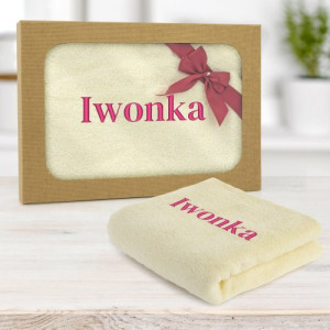Ręcznik (70 x 140) z haftem w pudełku dla niej - Kokarda