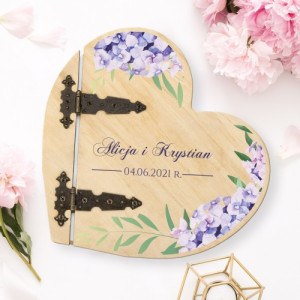 Drewniany album serce z nadrukiem na ślub - Zakochana para