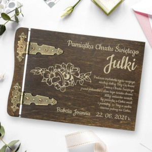 Drewniany album na zdjęcia z grawerem na chrzest - Wędrówka życia