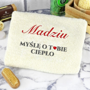 Ręcznik z haftem (70 x 140) dla niej na walentynki - Myślę o Tobie