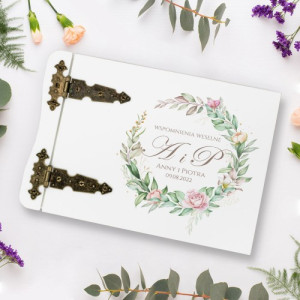 Drewniany album na zdjęcia z nadrukiem na ślub - Piękne chwile