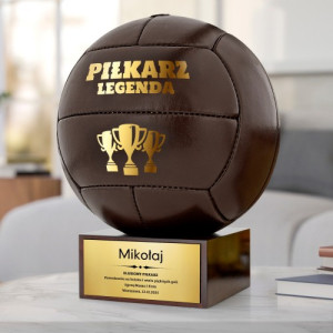 Piłka nożna na postumencie z grawerem dla piłkarza - Piłkarz legenda
