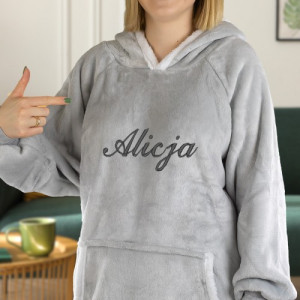 Bluza koc z kapturem i haftem imienia - Futrzak