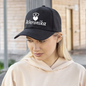 Czapka z daszkiem i nadrukiem dla pielęgniarki - Pielęgniarka w terenie