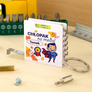 Brelok z metrówką i nadrukiem imienia dla chłopaka - Na medal