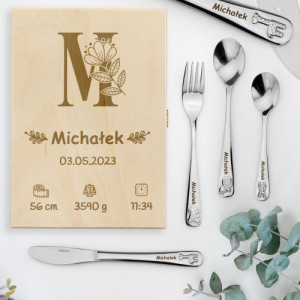 Sztućce dla dzieci z grawerem w drewnianym pudełku - Metryczka