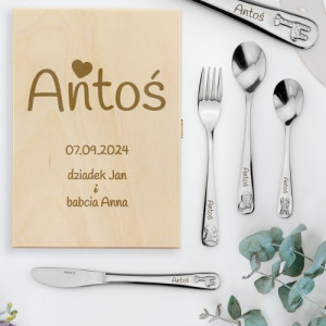 Sztućce dla dzieci z grawerem w drewnianym pudełku - Sztuka jedzenia