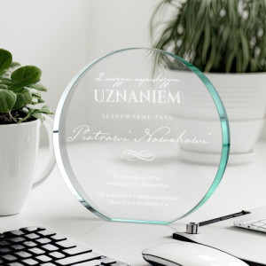 Statuetka szklana z grawerem dla pracownika - Uznanie