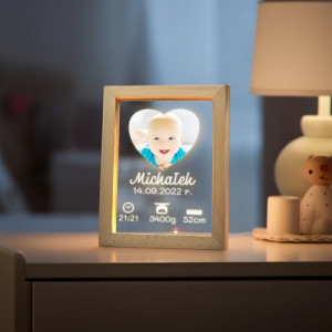 Ramka drewniana LED z nadrukiem dla dziecka - Metryczka