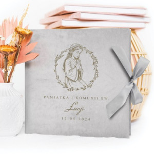 Album na zdjęcia welurowy z grawerem na komunię dziewczynki - Pacierz