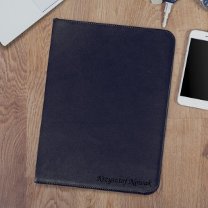 Teczka konferencyjna ze skóry ekologicznej granatowa z grawerem - Boss