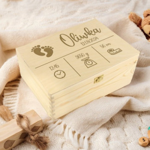 Pudełko wspomnień z grawerem dla dziecka - Stópki