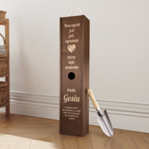 Skrzynka na drzewko z grawerem dla nauczyciela - Siewca
