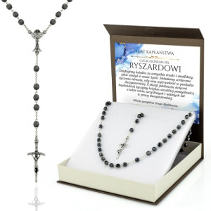 Różaniec w etui na 5-lecie świeceń kapłańskich - Wspólnota wiernych