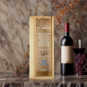 Skrzynka na wino z nadrukiem na jubileusz uzyskania doktoratu - Oświata