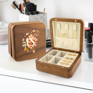 Szkatułka na biżuterię drewniana z nadrukiem dla niej - Elegancja w drodze