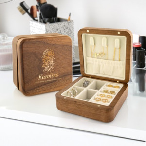 Szkatułka na biżuterię drewniana z nadrukiem dla ukochanej - Przystań uczuć