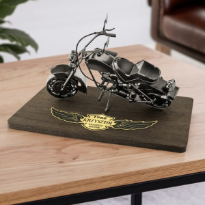 Model motocykla z dedykacją na urodziny dla niego - Powiew wolności