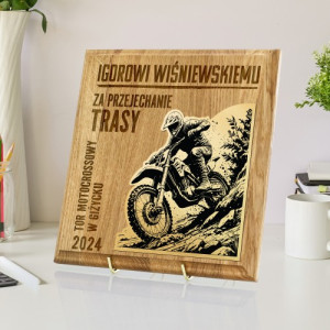 Statuetka z grawerem dla motocyklisty - Tor Motocrossowy w Giżycku