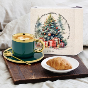 Filiżanka ze spodkiem i łyżeczką ze złoceniem na święta - Magia choinki