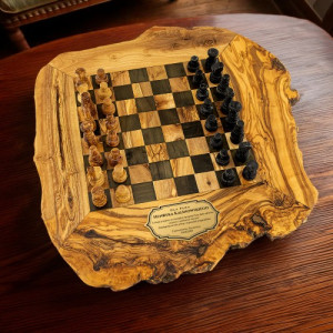 Szachy drewniane z grawerem na emeryturę - Przywódca