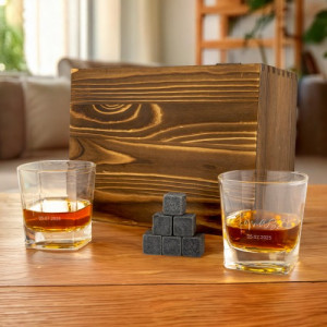 Szklanki do whisky z grawerem i kamieniami w pudełku dla mężczyzny - Klasa