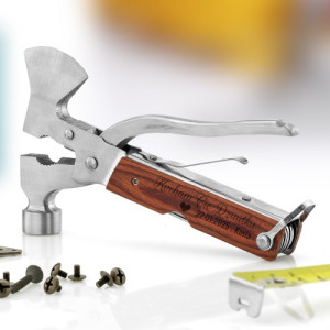 Narzędzie Multitool z grawerem dla dziadka - Dziadek w akcji