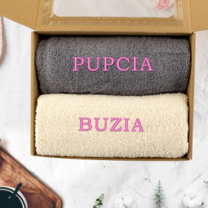 Komplet ręczników z haftem (50 x 100) dla kobiety - Damski komfort