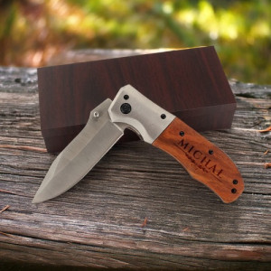 Nóż składany z grawerem w etui dla niego - Tajemnice Natury