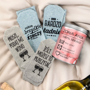 Śmieszne skarpetki damskie z nadrukiem dla żony - Ideał