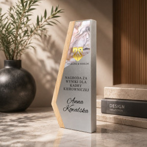 Statuetka biznesowa z nadrukiem dla pracownika - Ambicja