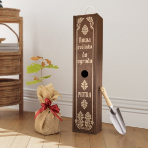 Sadzonka dębu w skrzyni z grawerem dla ogrodnika - Nowa roślinka