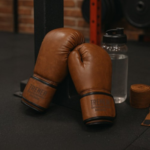 Rękawice bokserskie z grawerem dla trenera kick boxingu - Cios mistrza