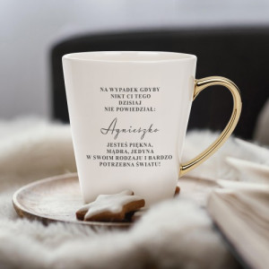 Kubek do kawy ze złotym uchem i nadrukiem dla kobiety - Jedyna taka