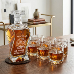 Karafka na whisky ze szklankami i grawerem dla strażaka - Rozpala zmysły