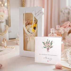Flower box kwiaty mydlane LED i kartka na Dzień Mamy - Szczególna chwilla