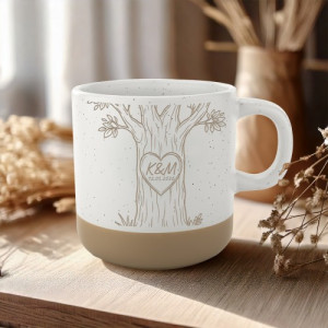 Kubek ceramiczny z grawerem dla zakochanych - Zapisane w drewnie