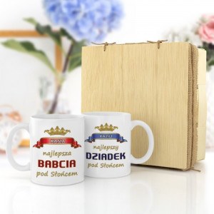 Kubki z nadrukiem dla pary w koszyku - Najlepsi Dziadkowie pod słońcem