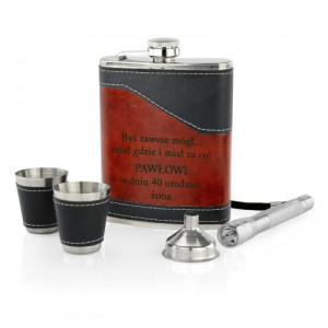 Zestaw: piersiówka w ekoskórze z grawerem, kieliszki i latarka - Żebyś mógł