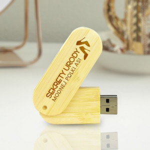 Pendrive 16 GB bambusowy z grawerem dla niej - Modna Polka