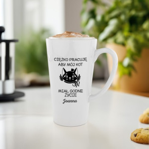 Kubek latte z nadrukiem dla miłośnika kotów - Pracuję dla kota