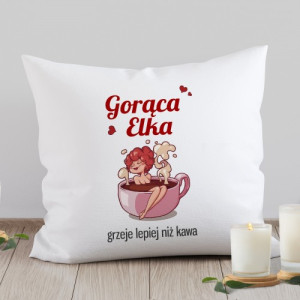 Poduszka dekoracyjna z nadrukiem dla niej - Gorąca dziewczyna