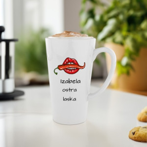 Kubek latte z nadrukiem imienia dla niej - Ostra laska