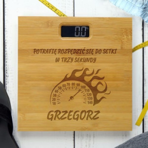 Waga bambusowa z grawerem dla faceta - Licznik