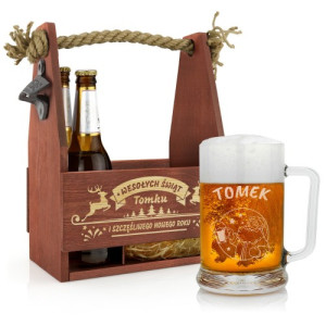 Drewniana skrzynka na piwo i kufel z otwieraczem - Wesołych Świąt