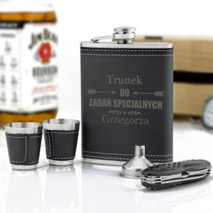 Zestaw piersiówka z grawerem, kieliszki i scyzoryk - Zadania specjalne